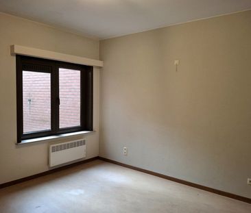 INSTAPKLAAR GELIJKVLOERS APPARTEMENT OP DE MARKT IN RUISELEDE MET 2... - Photo 2