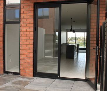 Secure home with a great view - Photo 3