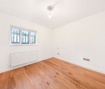 Hillfield Road - Photo 3