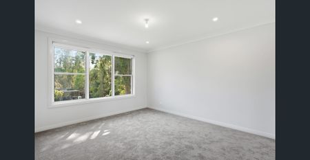 Luxury Hamptons Family Home - Photo 2