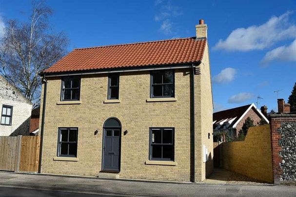 Bury Road, Thetford, IP24 - Photo 1