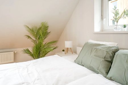 Charmante Dachgeschosswohnung in ruhiger Lage - Photo 3