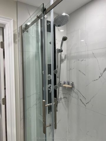 8 Grace Crescent #Basement - Photo 4