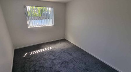 2x 3 bedroom Homes available! - Photo 3