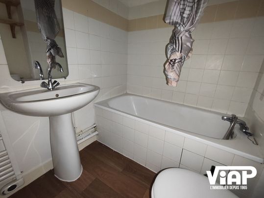 LIMOGES T2 DE 26 m² EN DUPLEX EN HYPER CENTRE VILLE - Photo 1