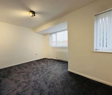 Greenlaw, Newcastle Upon Tyne, NE5 - Photo 5