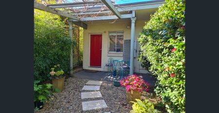 Furnished Cottage - Photo 5