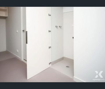 Stylish 1-Bedroom Apartment in the Heart of Melbourne CBD - Photo 6