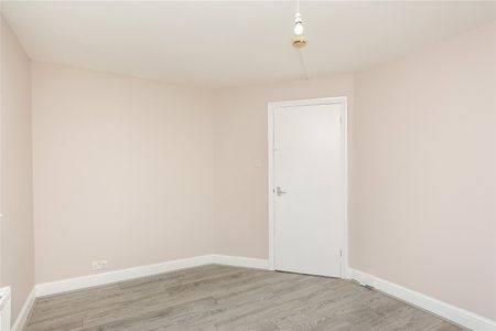 Woodville Road, Thornton Heath, CR7 8LH - Photo 2