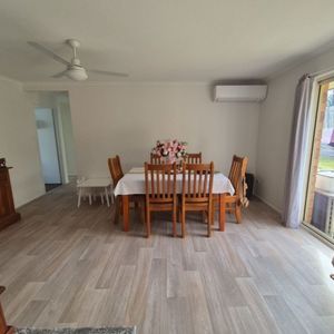 4 Bedroom Brick Home for Rent in a Quiet Cul-de-Sac - Photo 3