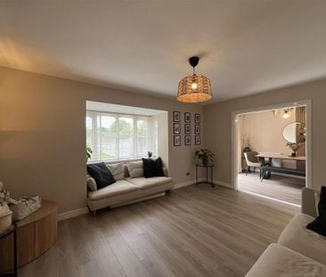 4 bedroom detached house to rent - Photo 2