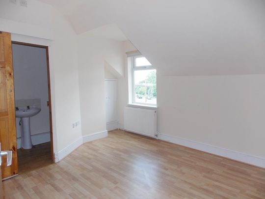 1 bed flat to rent on Ilkeston, Market Street, DE7 - Photo 1