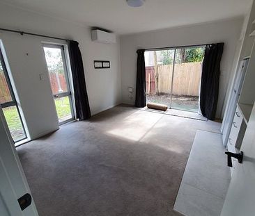 Modern Milford Studio - Photo 4