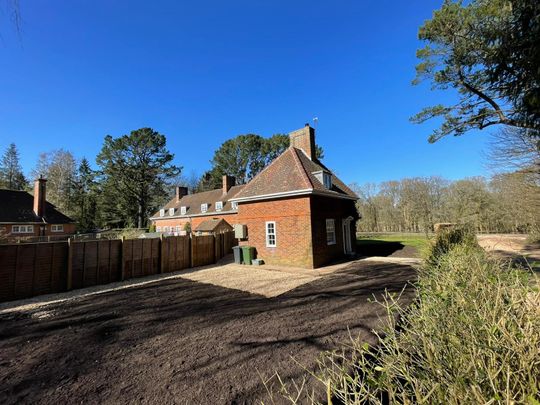 3 The Terrace, Moundsmere - Photo 1