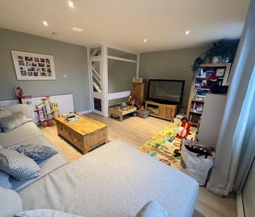 Old Crest Avenue, Redditch - Photo 1