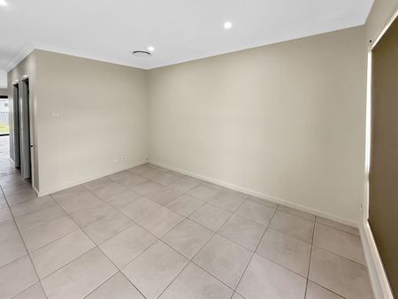 Home For Rent - Photo 3