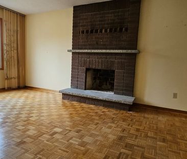 For Lease - 1282 Dexter Crescent Unit# Main Floor, Mississauga, Ont... - Photo 2