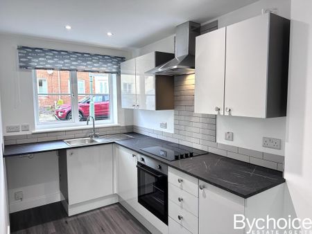 2 bedroom terraced house to rent - Photo 5