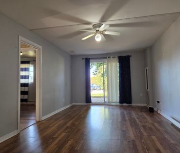 For Lease - 81 Craig Henry Drive Unit# B, South of Baseline to Knox... - Photo 2