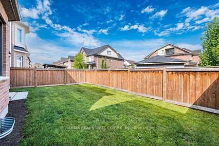 For Lease - 323 Harold Dent Trail, Oakville, Ontario - Photo 5