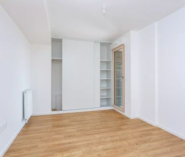 location Appartement T3 DE 69.25m² À ASNIERES - Photo 4