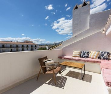 3 Bedroom Townhouse For Rent in Nueva Andalucía, Málaga - Photo 1