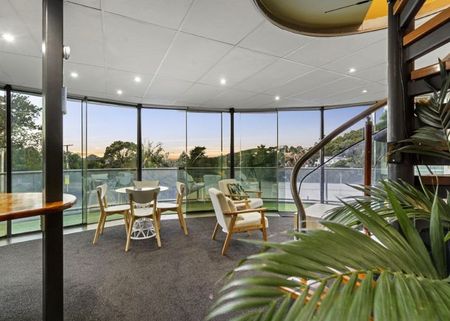 Maraetai, Unique With View, 3 Bedrooms - Photo 4