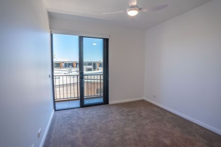 Modern 2 Bedroom Apartment with Air Con - Photo 2