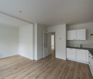 Appartement te huur: Van Spilbergenstraat 102-1 1057 RM Amsterdam - Photo 1