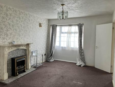 3 bedroom semi-detached house to rent - Photo 3