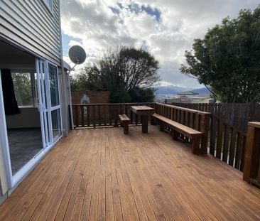 3 Bedroom property available now - Photo 6