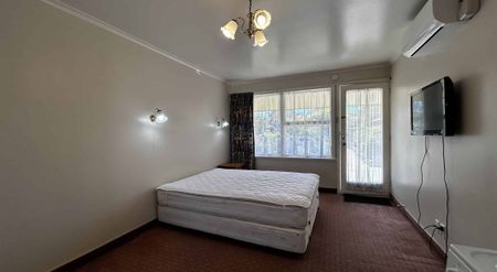 Studio Unit in Prime Riccarton Location - Photo 3