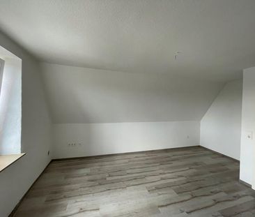 Miet mich - praktische 2-Zimmer-Dachgeschosswohnung - Photo 5