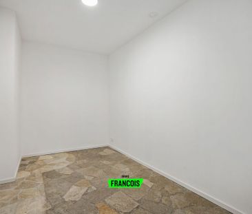 Ruim en energiezuinig gelijkvloers appartement (EPC A) met twee sla... - Photo 4