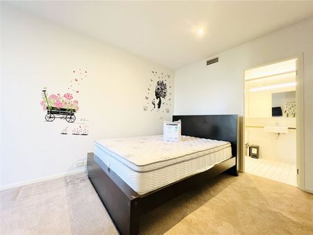 501/18 Waterview Walk - Photo 5