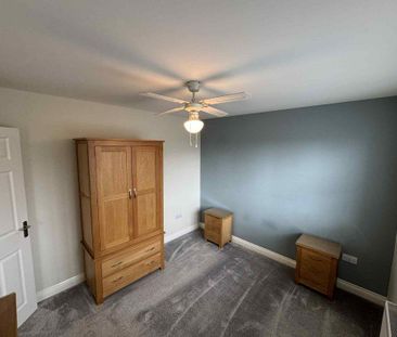 2 bedroom semi-detached house to rent - Photo 4