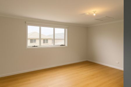 CONVENIENTLY LOCATED STUDIO APARTMENT - Photo 2