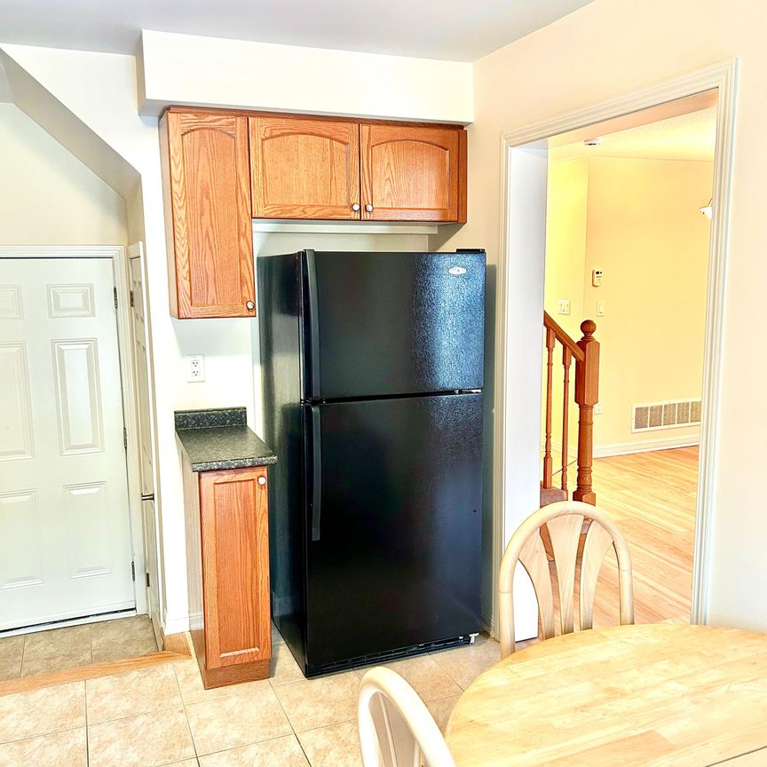 For Lease - 20 Steele Street, New Tecumseth, Ontario - Photo 1