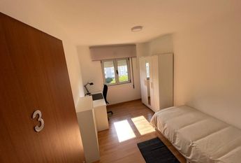 Arrendo quarto em T4 a 5min a pe da UAveiro