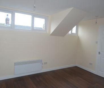 2 Roseneath Street, Leeds, LS12 - Photo 5