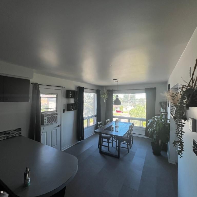 5 ½ à louer à Contrecœur – Dernier étage – 1 350 $ disponible le 1 novembre 2026 - Photo 1