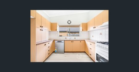 Stunning Period Sanctuary Set In Blue Ribbon Street - Photo 4