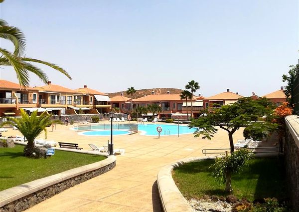 Se alquila en Costa del Silencio apartamento de 1 dormitorio