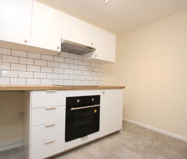 Senwick Drive, Wellingborough, Northamptonshire, NN8 - Photo 6