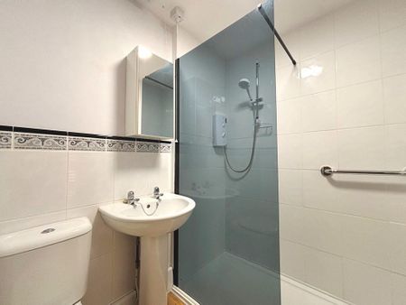 3 bedroom detached bungalow to rent - Photo 4