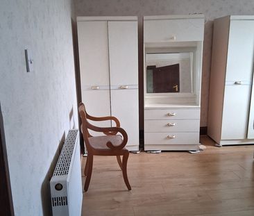 4 Bed Terraced House, Walrond Avenue, HA9 - Photo 6