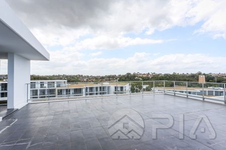 North facing 2 Bedroom + Study City View Penthouse with 2 Car Spaces - Photo 5