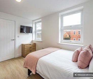 1 bedroom in a flat share to rent - Photo 5