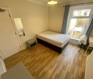 4 bedroom house to rent - Photo 3
