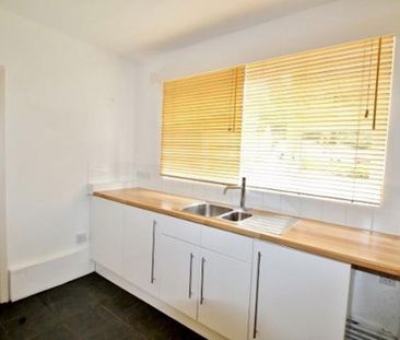 3 bedroom apartment to rent - Photo 2